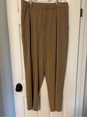 Uniqlo Women's Tailored Trousers in Camel Brown